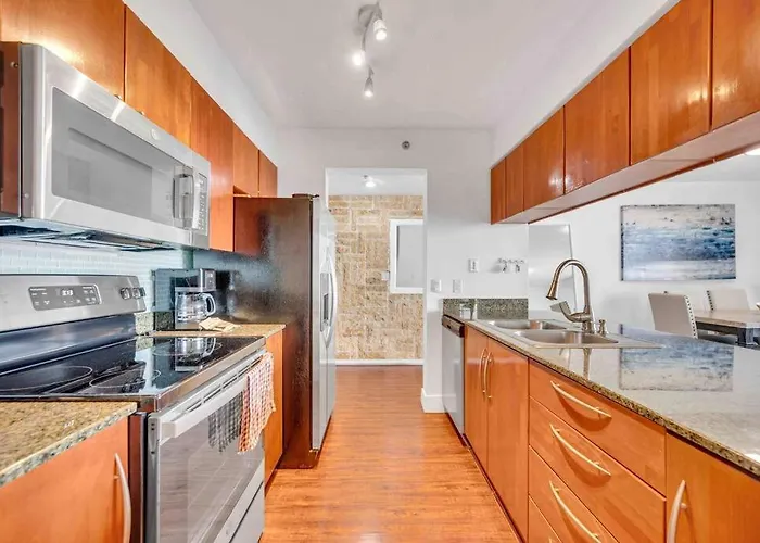 Ocean View Amazing Unit Brickell
